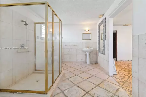 Homestead, FL 33033,13731 SW 284th St