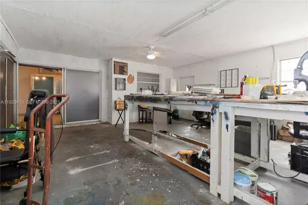 Homestead, FL 33033,13731 SW 284th St