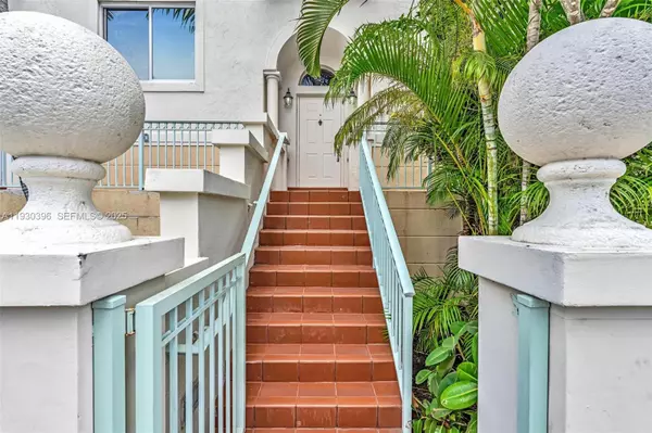 Bay Harbor Islands, FL 33154,10065 Bay Harbor Ter