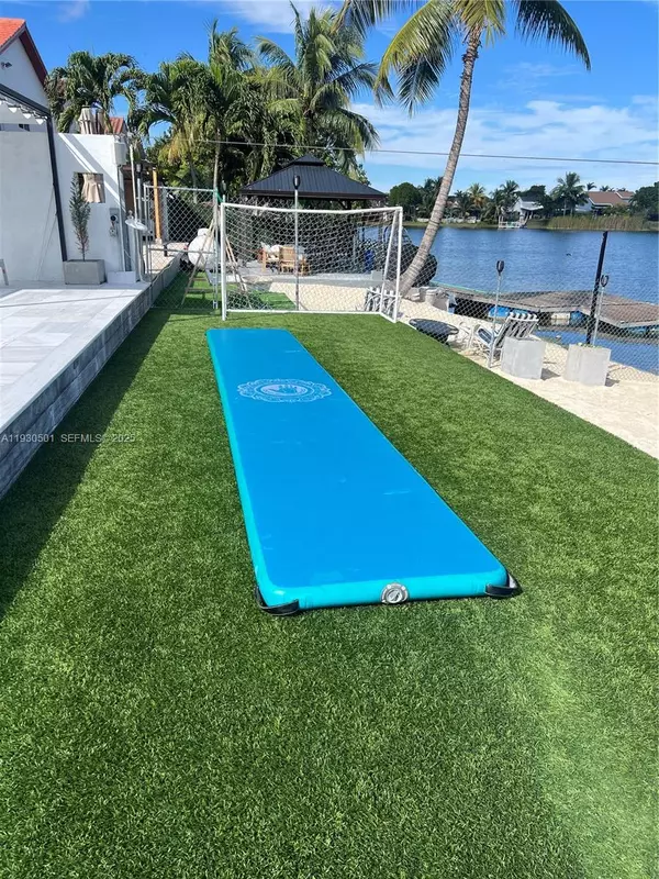 Miami, FL 33193,6101 SW 153rd Ct Rd