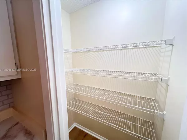 Pompano Beach, FL 33069,4581 W Mcnab Rd #22