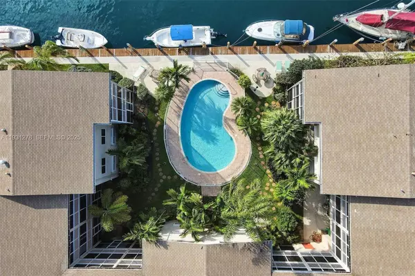 Fort Lauderdale, FL 33316,1510 SE 15th St #210