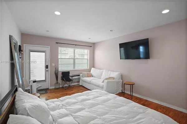 Miami Beach, FL 33141,200 76th St #56