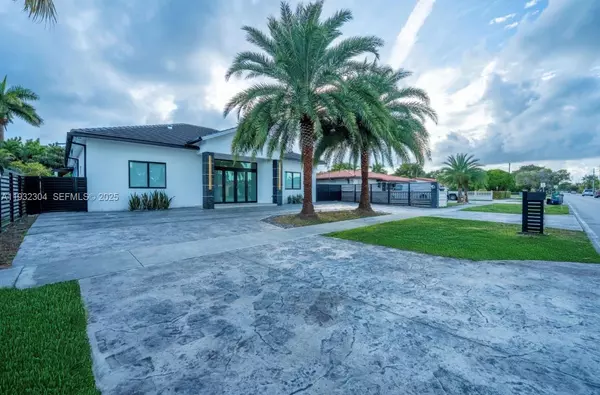 Miami, FL 33165,10850 SW 32nd St