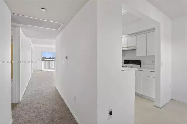 Pembroke Pines, FL 33027,13800 SW 5th Ct #204M