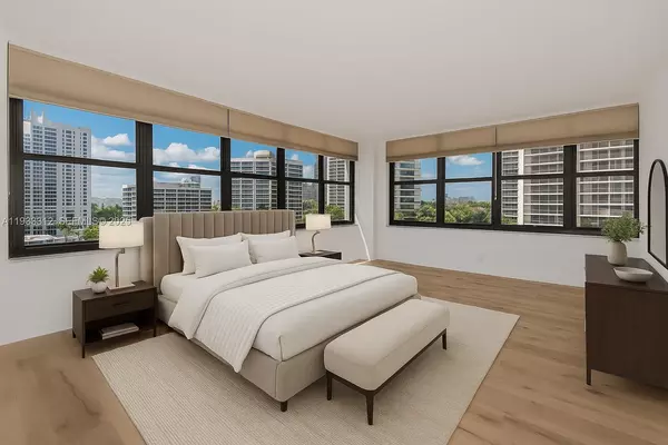 Hallandale Beach, FL 33009,2500 Parkview Dr #821