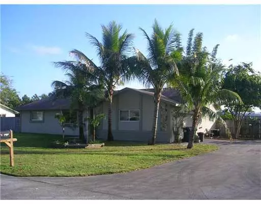 27501 SW 164 CT, Homestead, FL 33031