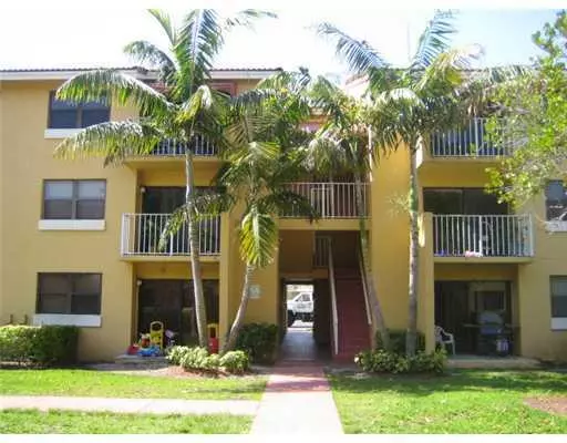 Kendall, FL 33193,15610 SW 80 ST #J-304