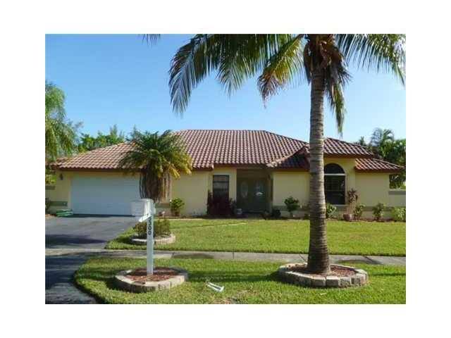 5300 NW 74TH TE, Lauderhill, FL 33319