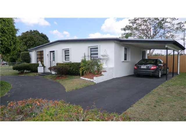 Royal Palm Beach, FL 33411,611 Camellia Dr