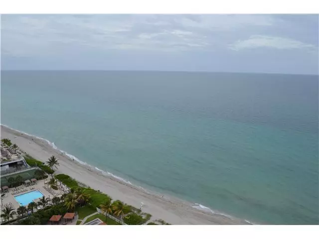 1950 S OCEAN DR #PH H, Hallandale, FL 33009