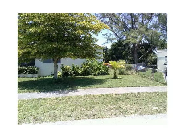 North Miami Beach, FL 33162,1117 NE 158 ST