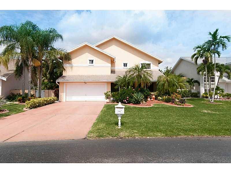 510 NW 207 TE, Pembroke Pines, FL 33029