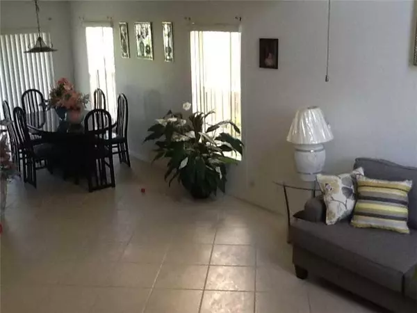 Margate, FL 33063,7409 SANTA MONICA DR