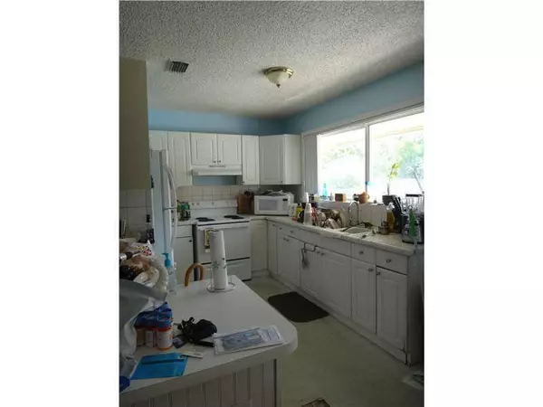 Cutler Bay, FL 33189,10070 SW 215 ST