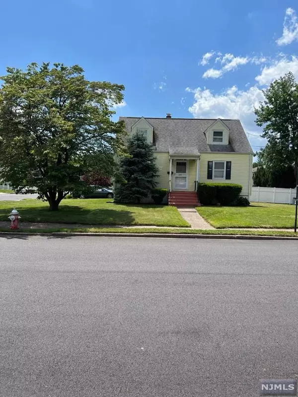 37-17 Jasper RD, Fair Lawn, NJ 07410