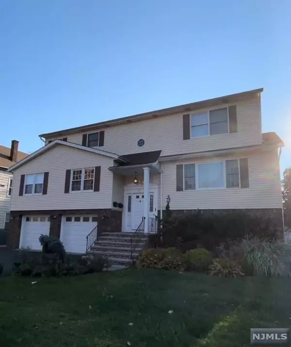 37 Sade ST, Clifton, NJ 07013