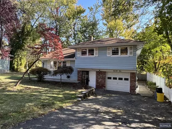 92 Elizabeth ST, River Edge, NJ 07661