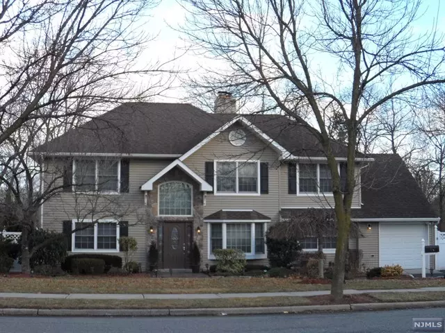 64 Spring Valley RD, Paramus, NJ 07652