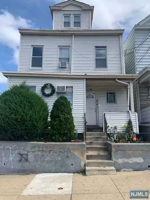 89 E 15th ST, Paterson, NJ 07524