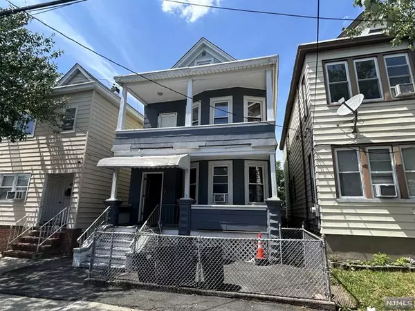 47 Maple ST, Garfield, NJ 07026