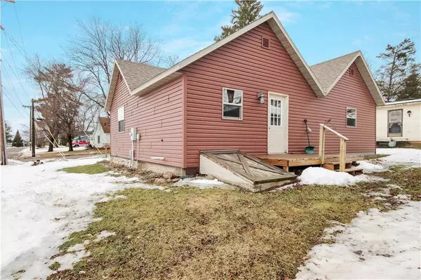 205 E Chippewa Street, Cadott, WI 54727