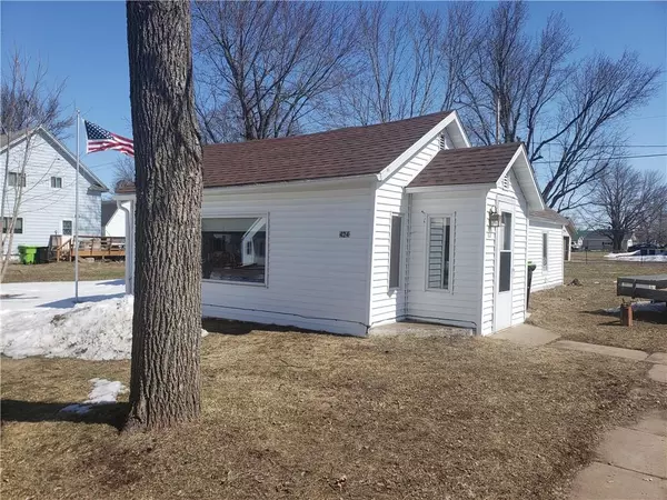 Cadott, WI 54727,424 Maple Street