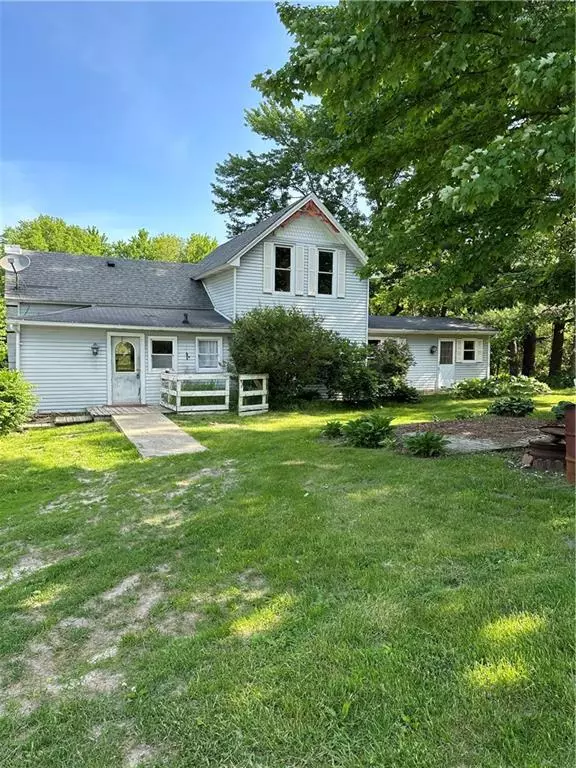 N7340 S Sechlerville Road, Hixton, WI 54635