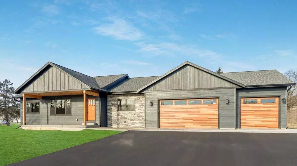 E2498 County Road HH, Eleva, WI 54738