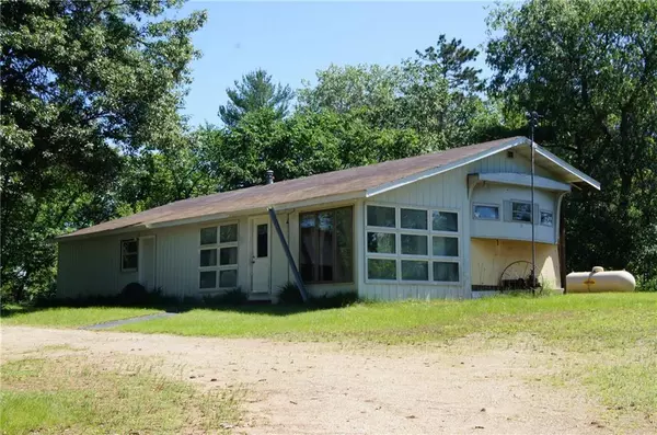 S398 State Road 37, Mondovi, WI 54755