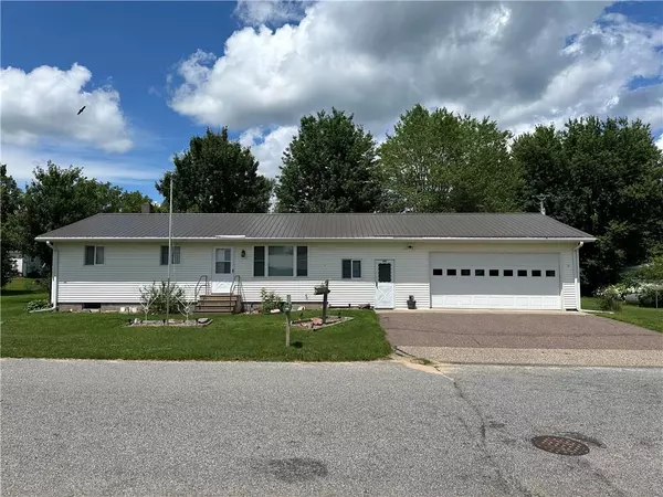 415 4th Street, Fairchild, WI 54741