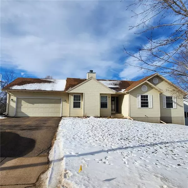 1806 Nicholas Drive, Eau Claire, WI 54703