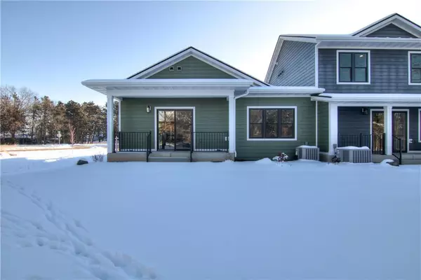 2325 Lake Road, Altoona, WI 54720