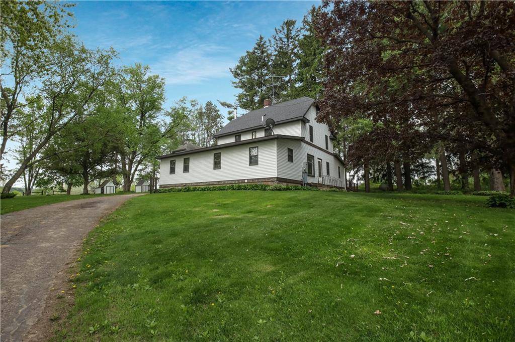E8111 Marshall Avenue, Strum, WI 54770
