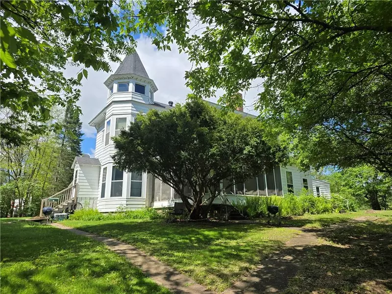 940 Bridge Street #1-4, Chippewa Falls, WI 54729