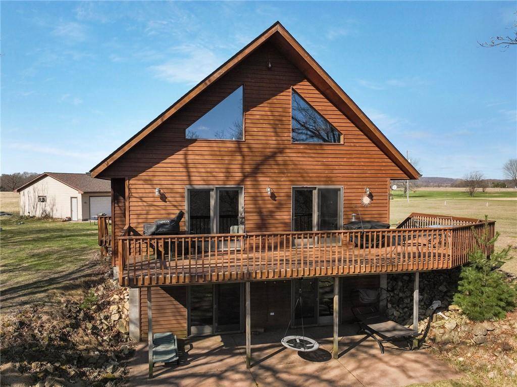 7297 W County Road D, Arkansaw, WI 54721