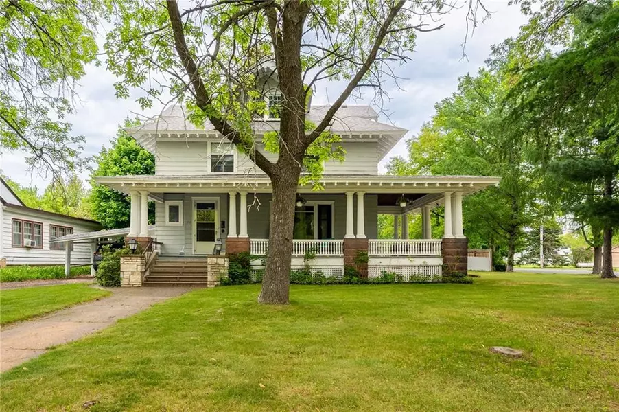 404 Walnut Street, Spooner, WI 54801