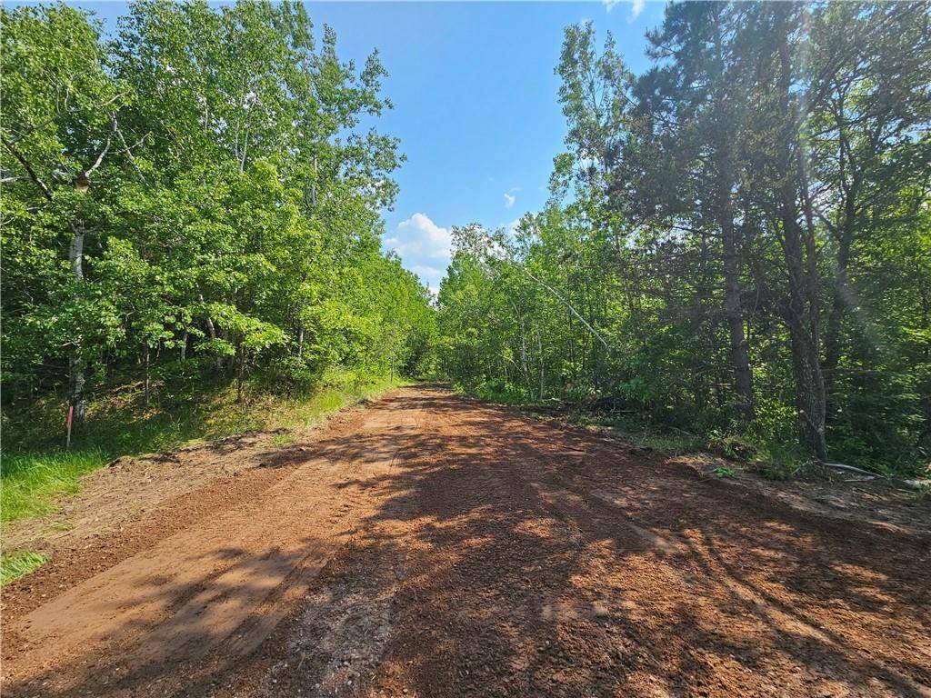 000 Oak Road, Shell Lake, WI 54871