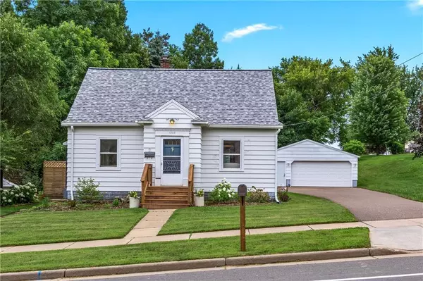 1305 Vine Street, Eau Claire, WI 54703