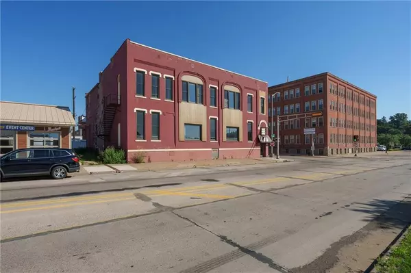 Chippewa Falls, WI 54729,2 Bay Street