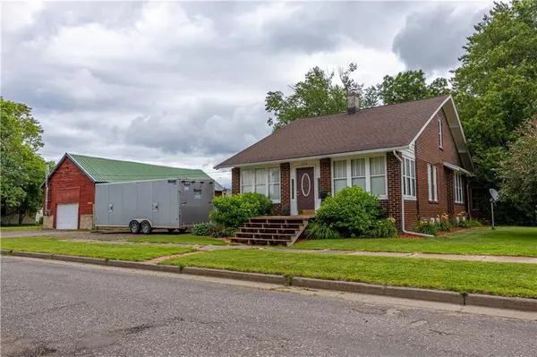 319 1st Street, Ladysmith, WI 54848