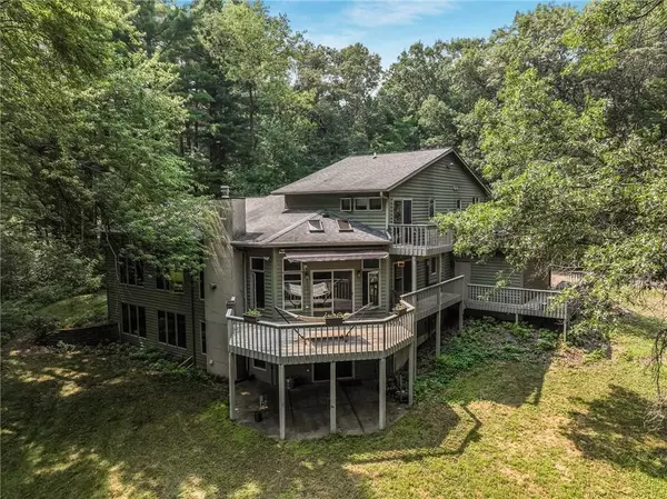 5163 Shellamie Drive, Eau Claire, WI 54701