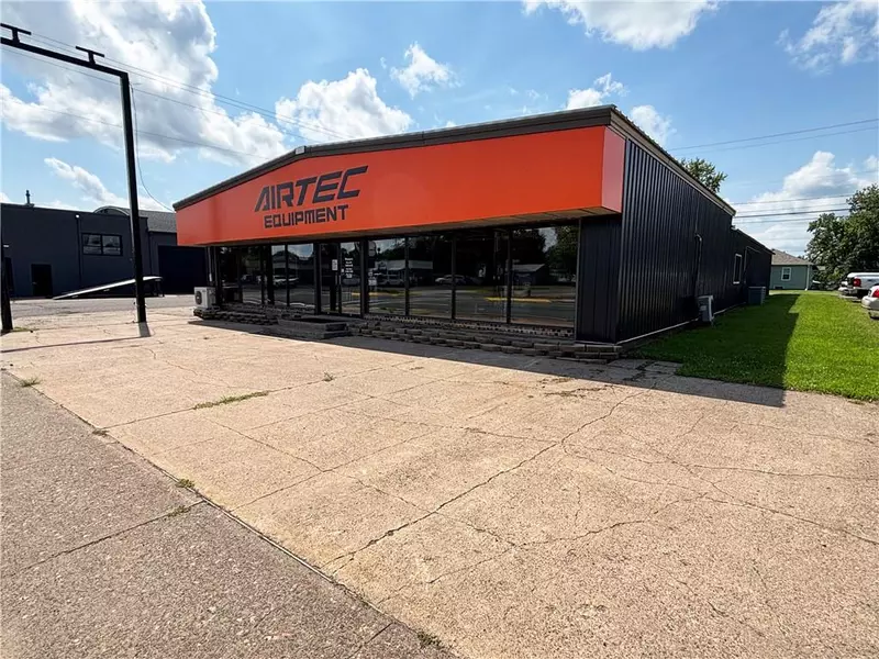 1230 S Main Street, Rice Lake, WI 54868