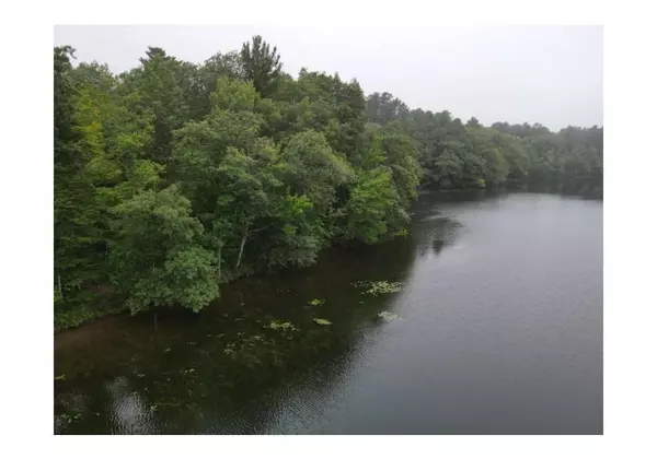 N4385 Red Oak Lane, Stone Lake, WI 54876