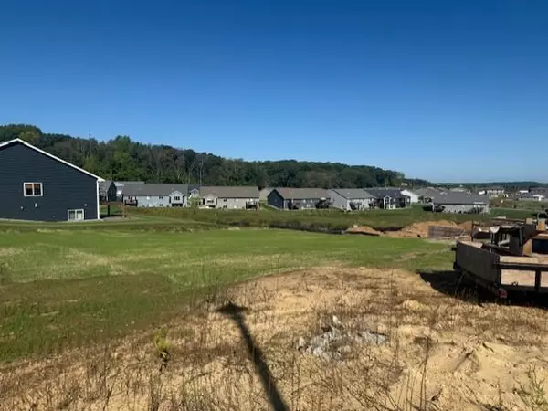 Eau Claire, WI 54701,5092 Timber Bluff Dr