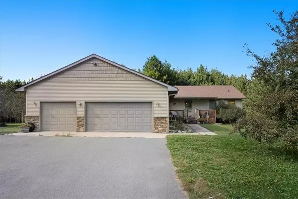 906 131st Avenue, New Richmond, WI 54017