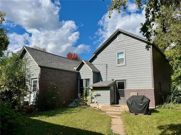 Eau Claire, WI 54701,1321 Emery Street #1-2