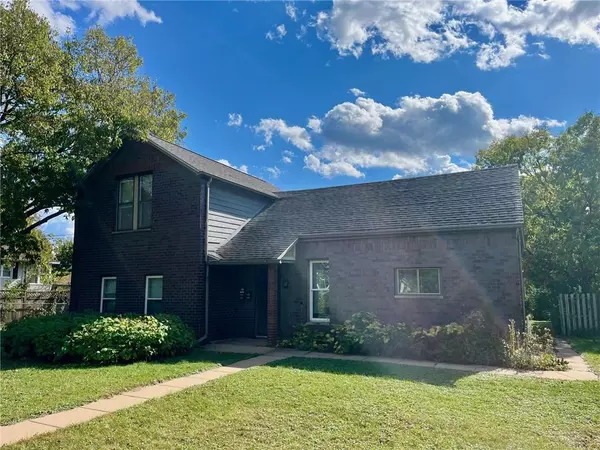 Eau Claire, WI 54701,1321 Emery Street #1-2