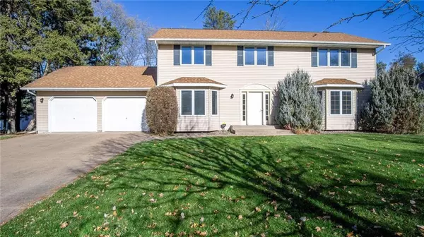 3335 Westover Lane, Eau Claire, WI 54701