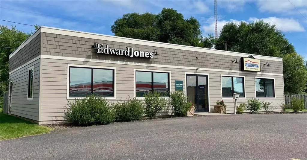 803 Fairfax Street, Altoona, WI 54720